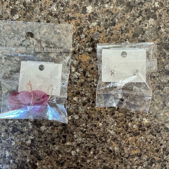 Two pair, brand NEW never-worn Disney Mickey Minnie Ears earrings - Picture 4 of 4